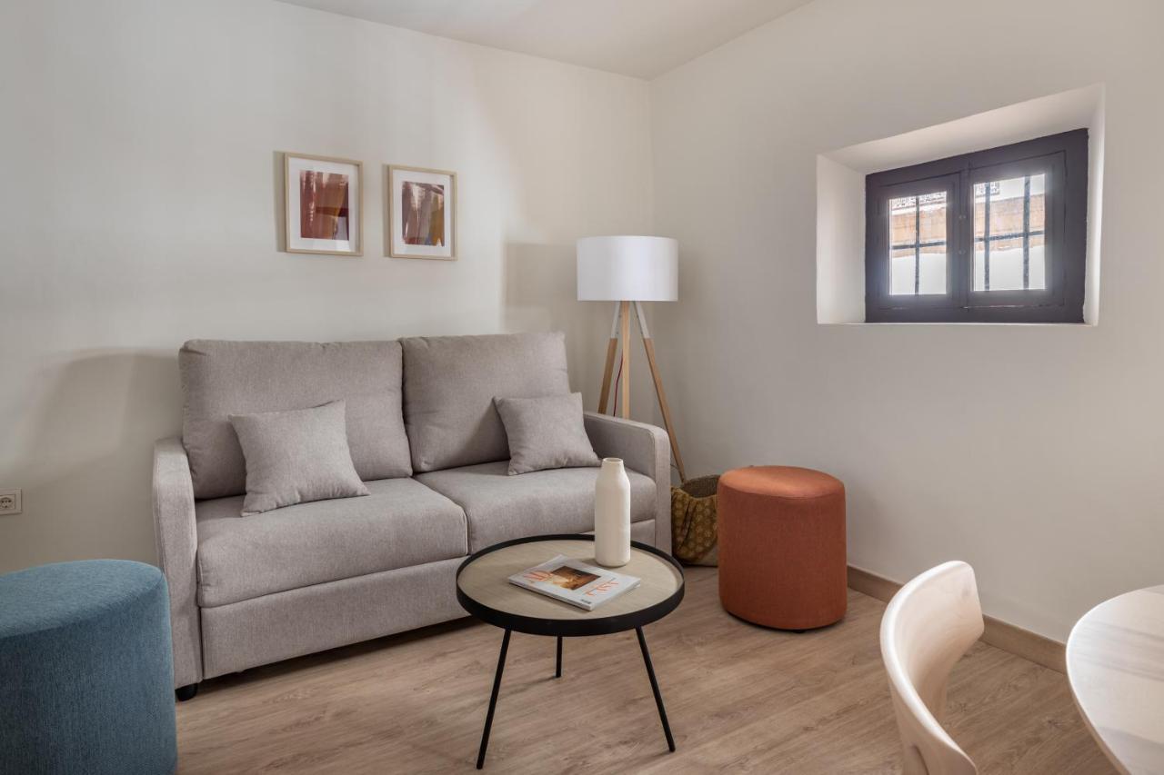 Apartamentos Libere Malaga La Merced ภายนอก รูปภาพ