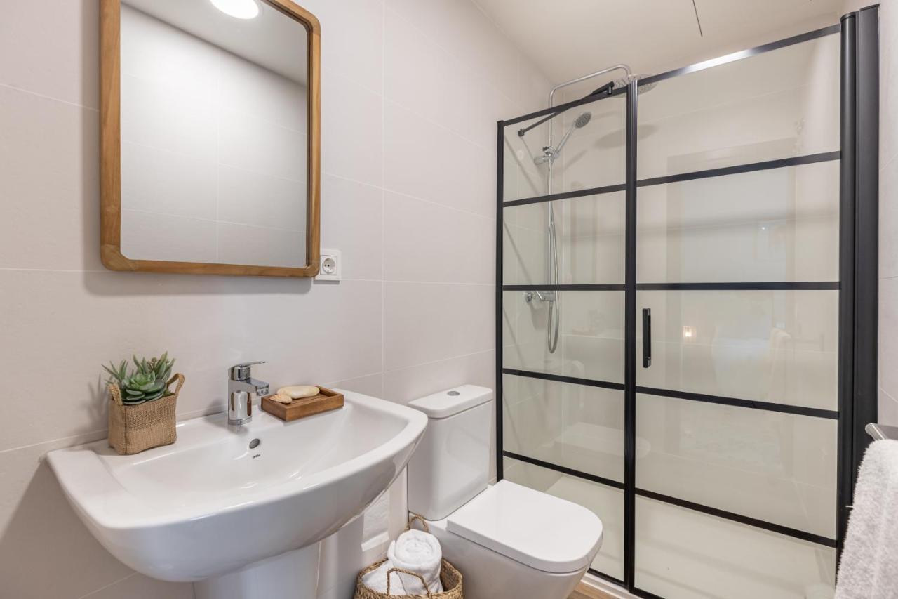 Apartamentos Libere Malaga La Merced ภายนอก รูปภาพ