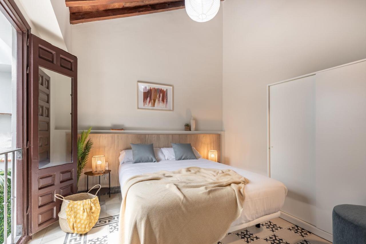 Apartamentos Libere Malaga La Merced ภายนอก รูปภาพ
