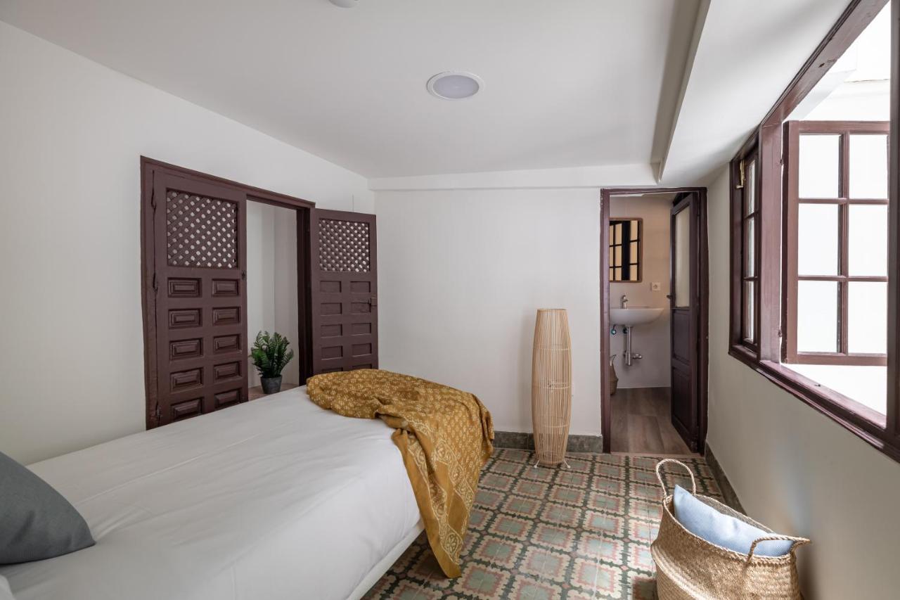 Apartamentos Libere Malaga La Merced ภายนอก รูปภาพ