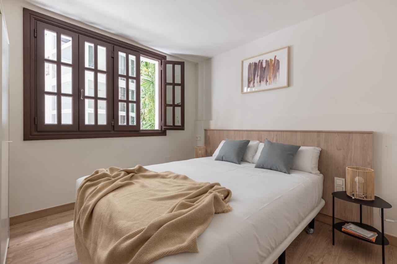 Apartamentos Libere Malaga La Merced ภายนอก รูปภาพ