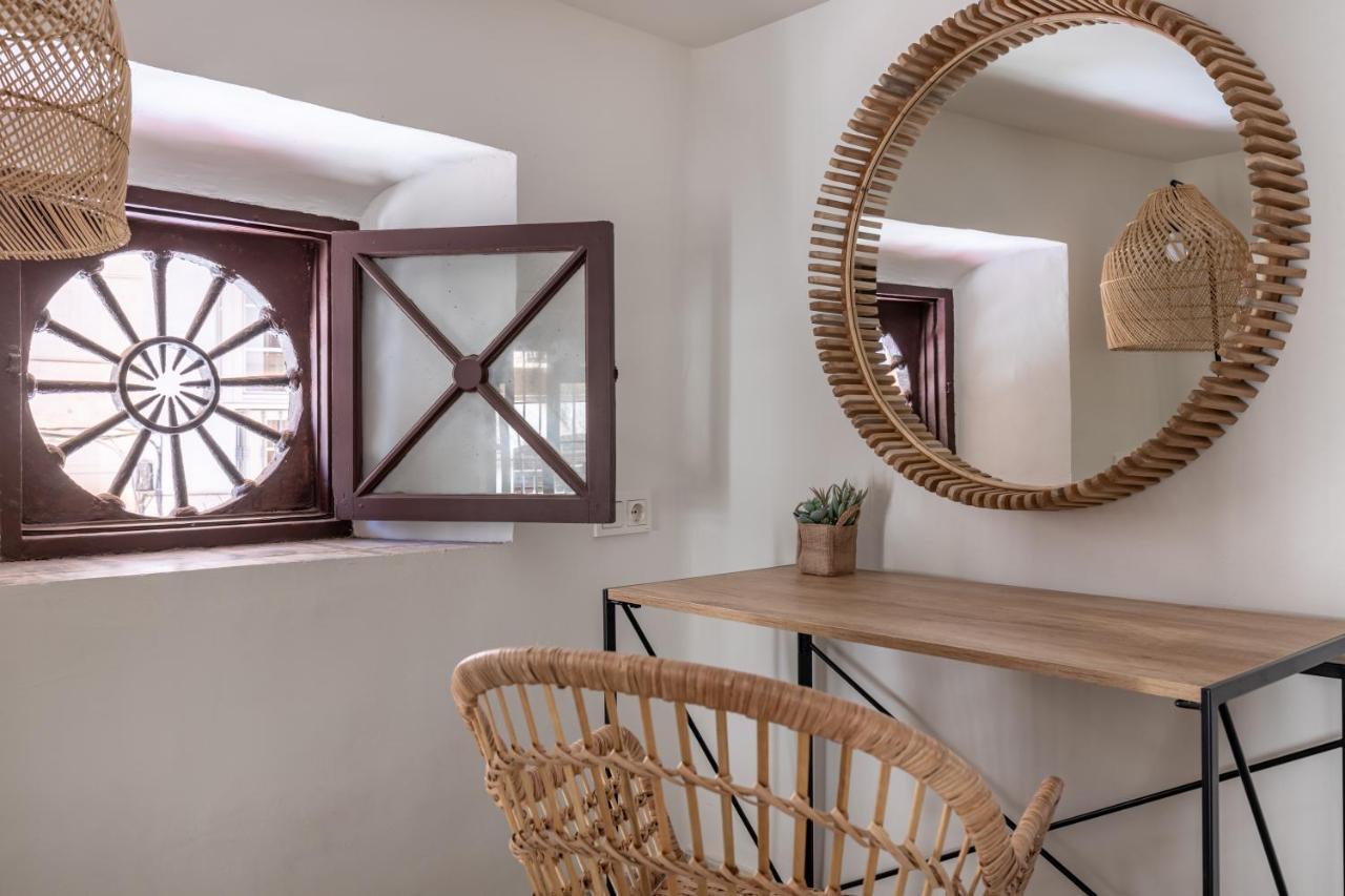 Apartamentos Libere Malaga La Merced ภายนอก รูปภาพ