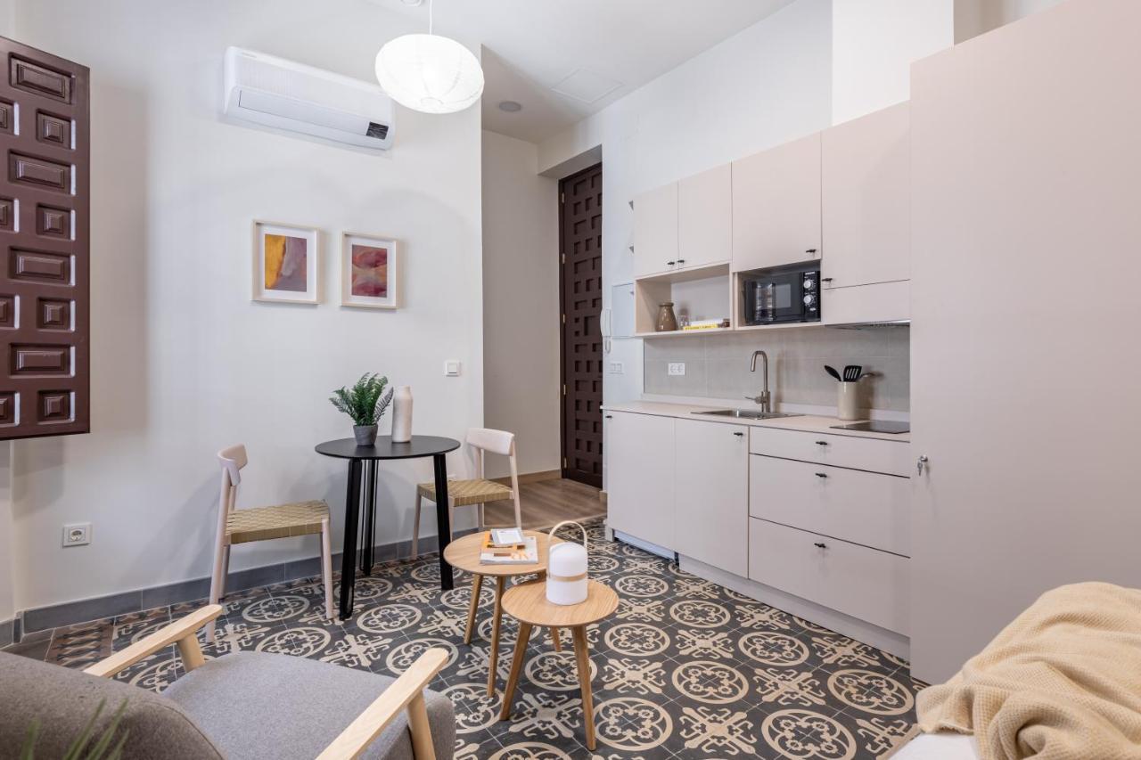 Apartamentos Libere Malaga La Merced ภายนอก รูปภาพ